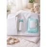 Portapañales Vichy Gris Claro Pastel combinado con estrellitas grises sobre fondo blanco roto